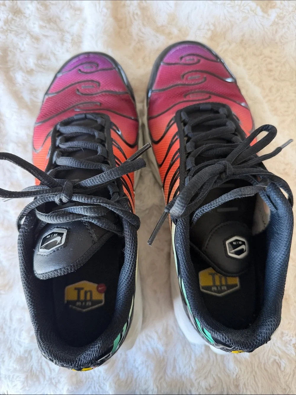 🔥NIKE AIR MAX TN🔥 Women’s sneakers size 7.5